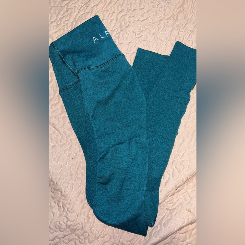 Alphalete leggings